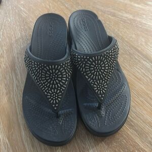 Crocs flip flops with pretty silver design